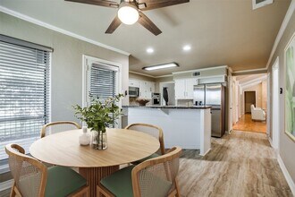 2700 Quail Ridge Dr in Carrollton, TX - Building Photo - Building Photo