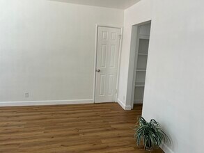 1156 N Ardmore Ave, Unit #1 in Los Angeles, CA - Building Photo - Building Photo