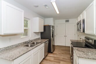 134 Mountain Crest Dr in Statesville, NC - Building Photo - Building Photo