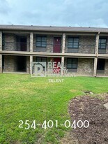 1214 Baylor Ave in Waco, TX - Building Photo