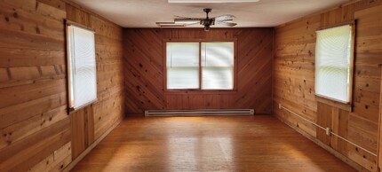 1014 Greenville Hwy-Unit -C in Hendersonville, NC - Building Photo - Building Photo