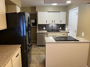 800 N Main St in Plainwell, MI - Building Photo - Building Photo