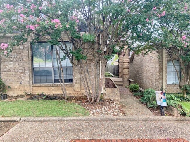 206 Cambridge Cv in Tyler, TX - Building Photo - Building Photo