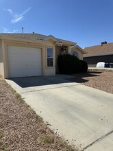 4057 Tierra Bronce Dr in El Paso, TX - Building Photo - Building Photo