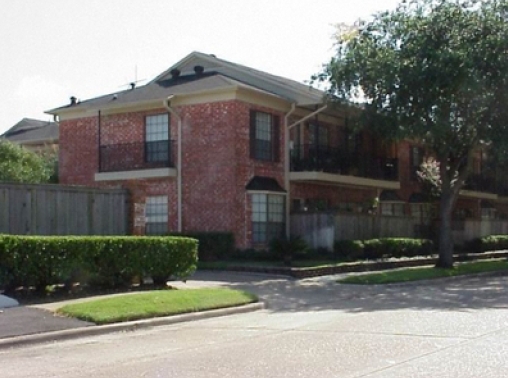 Braesmont Place Apartments in Houston, TX - Building Photo - Building Photo