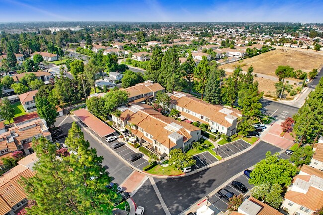 8167 Vineyard Ave in Rancho Cucamonga, CA - Building Photo - Building Photo