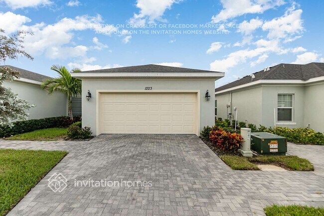 1223 Preston Ests Cir in Vero Beach, FL - Building Photo - Building Photo