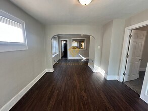 1528 E Tabor St in Indianapolis, IN - Building Photo - Building Photo