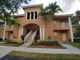 8239 Mulligan Cir in Port St. Lucie, FL - Building Photo