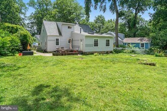 7312 Poplar Ct in Falls Church, VA - Building Photo - Building Photo