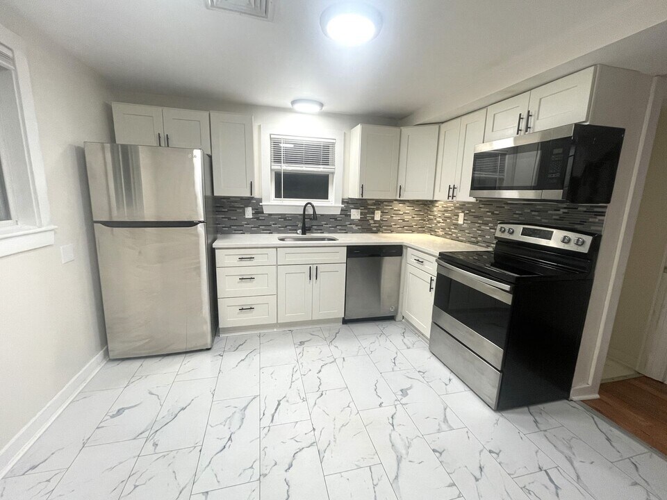 219 Onset Ave in Onset, MA - Building Photo