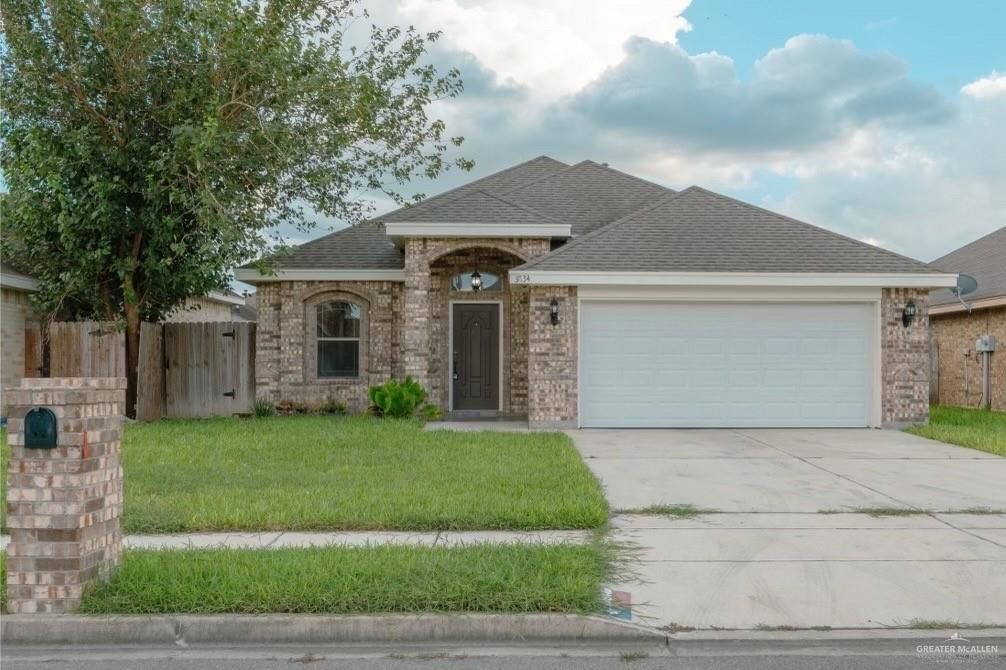 3834 W Stratosphere Dr in Edinburg, TX - Foto de edificio
