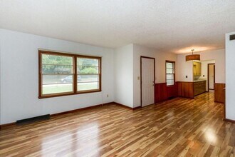 2115 Ferndale Ave in Ames, IA - Foto de edificio - Building Photo