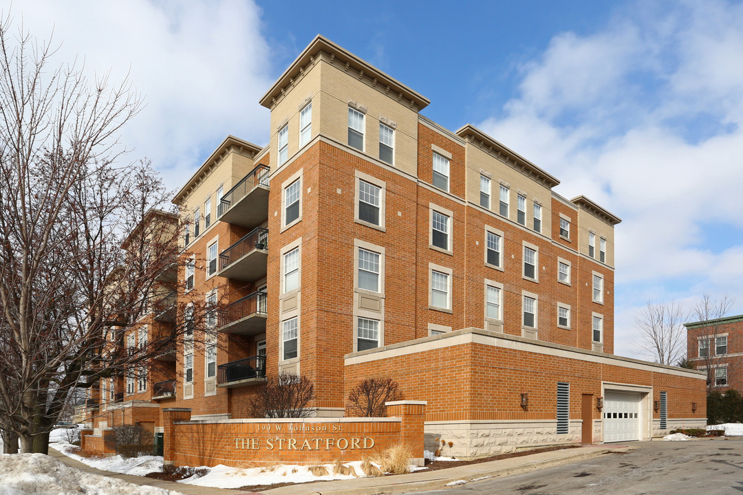 The Stratford in Palatine, IL - Building Photo