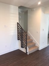 14724 Erwin St in Van Nuys, CA - Foto de edificio - Building Photo