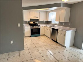 9020 Cochise Ln in Port Richey, FL - Building Photo - Building Photo