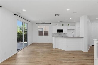 11309 rasmussen court in Riverside, CA - Foto de edificio - Building Photo