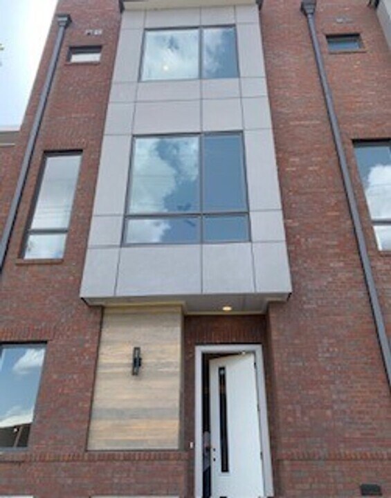 1323 2nd Ave N in Nashville, TN - Building Photo
