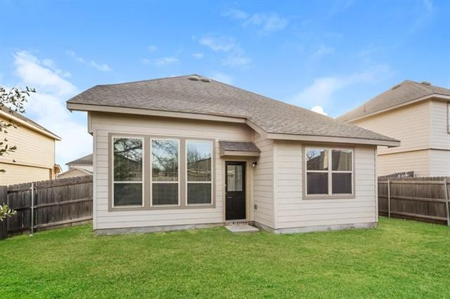 8304 Runner Oak Ln in Fort Worth, TX - Building Photo - Building Photo