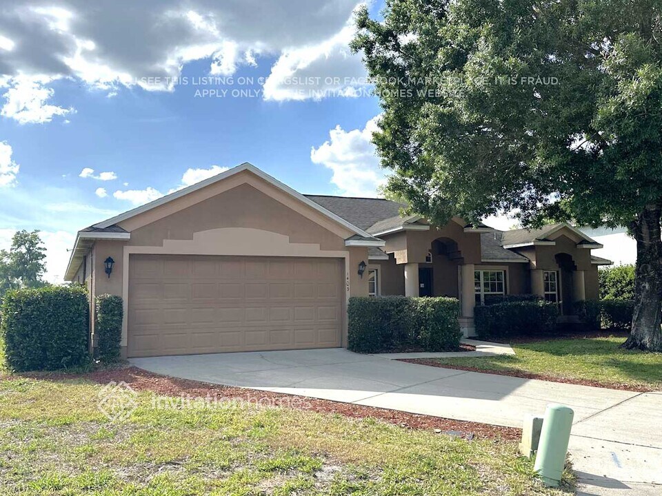 1403 Bent Oaks Blvd in DeLand, FL - Building Photo