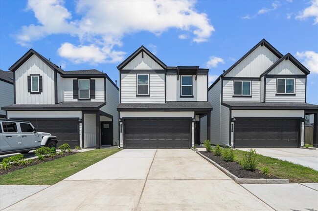 property at 3213 Crown Gate Dr