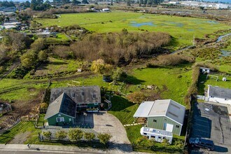 6060 Humboldt Hill Rd in Eureka, CA - Building Photo - Building Photo