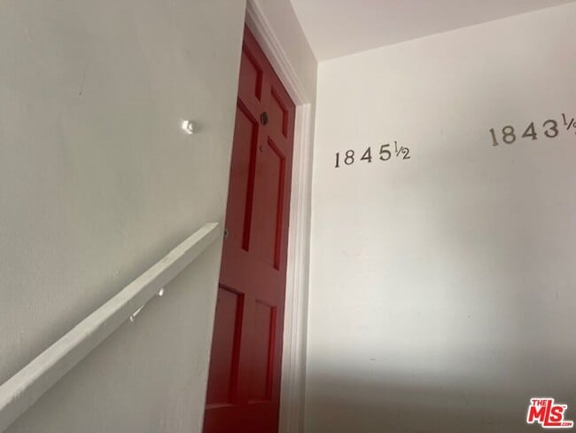 1845-1845 1/2 S Beverly Glen Blvd in Los Angeles, CA - Building Photo - Building Photo