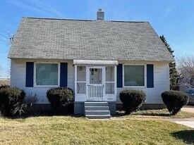 2823 Pittsburgh Ave, Unit Apartment in Erie, PA - Building Photo