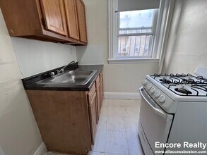 1185 Boylston St, Unit 29 in Boston, MA - Building Photo - Building Photo