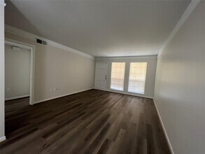 500 Willow Dr in Lake Jackson, TX - Building Photo - Building Photo