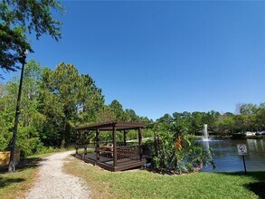 5479 Vineland Rd in Orlando, FL - Building Photo - Building Photo