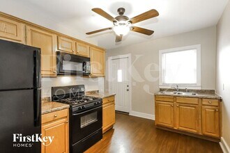 609 North Ave in Aurora, IL - Building Photo - Building Photo