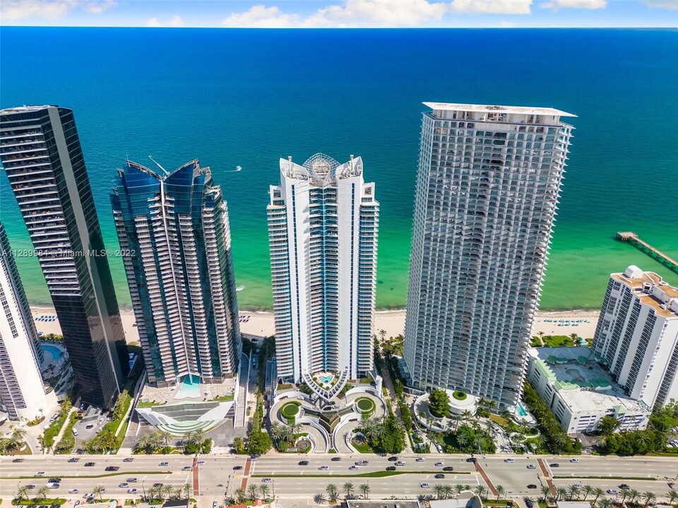 17001 Collins Ave, Unit 3904 in Sunny Isles Beach, FL - Building Photo