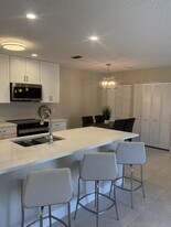 3957 NW Cinnamon Tree Cir in Jensen Beach, FL - Building Photo