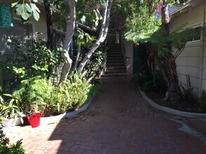 11371 Ovada Place in Los Angeles, CA - Building Photo - Building Photo