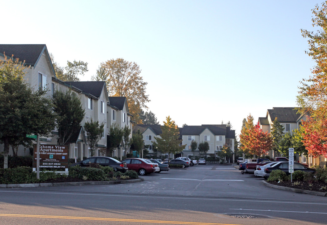 Tahoma View Apartments in Parkland, WA - Building Photo