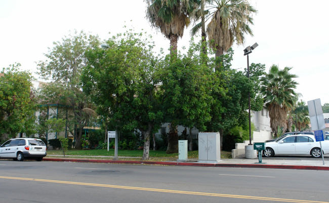 Encino Apartments in Encino, CA - Building Photo - Building Photo