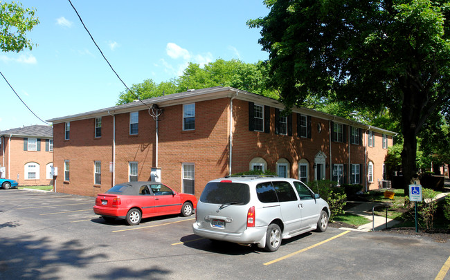 107-111 Georgetown Dr in Columbus, OH - Building Photo - Building Photo