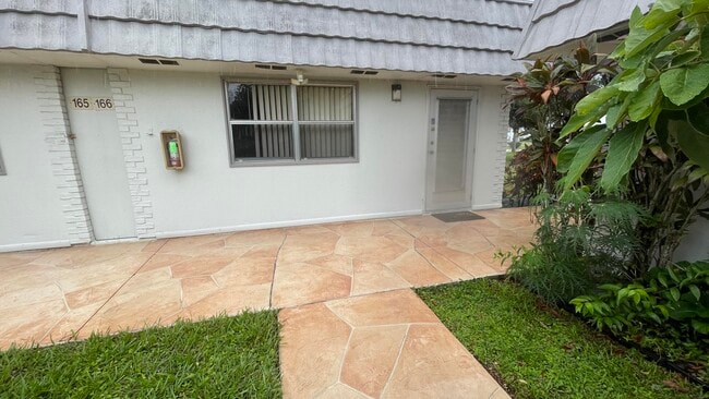 166 Valencia Dr