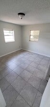 2590 Seneca Ave in Fort Pierce, FL - Building Photo - Building Photo