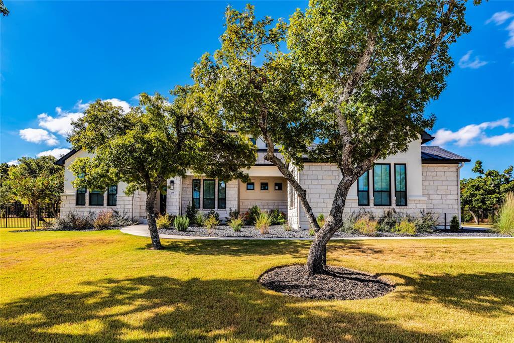 108 Gaucho Wy in Dripping Springs, TX - Building Photo