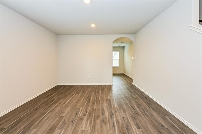property at 2189 Middle Rdg Dr