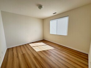 45426 Stanridge Ave in Lancaster, CA - Building Photo - Building Photo