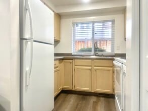 5341 S Trunk Bay Cir in Murray, UT - Building Photo - Building Photo