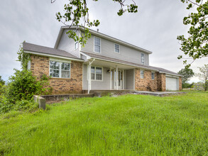 11308 Meadow Ridge Ln in Jones, OK - Building Photo - Building Photo