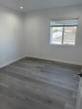 14113 Shoup Ave, Unit #A in Hawthorne, CA - Foto de edificio - Building Photo