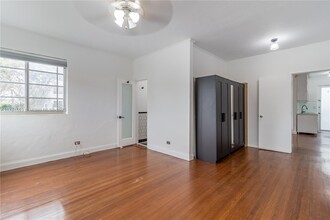 639 12th St in Miami Beach, FL - Foto de edificio - Building Photo