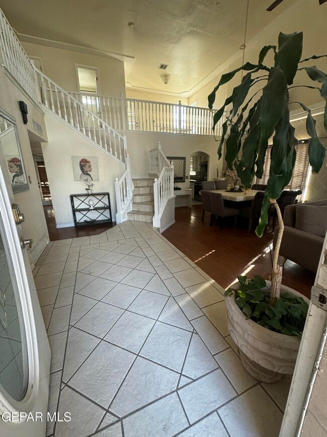 12176 Dos Rios Dr in El Paso, TX - Building Photo - Building Photo