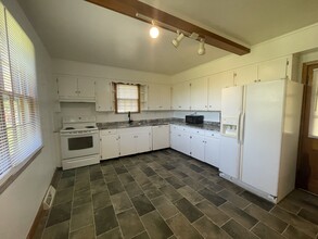 162 Oak Grove Dr in Madison Heights, VA - Building Photo - Building Photo