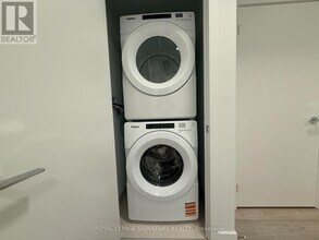 1007 The Queensway in Toronto, ON - Building Photo - Building Photo